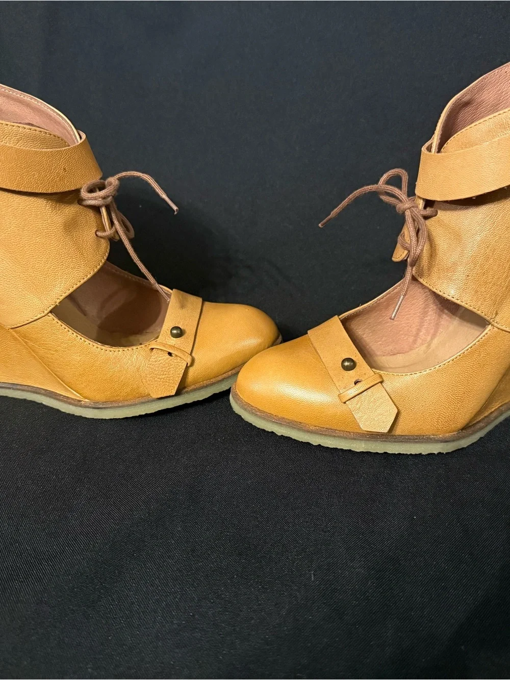 Anthropologie Lucky Penny Camel Leather Wedges